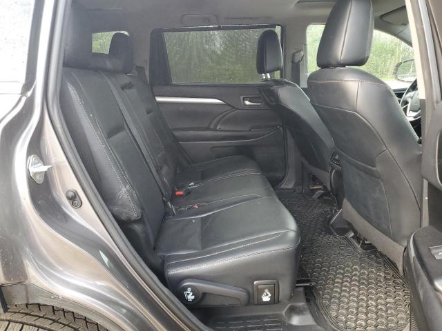 2018 TOYOTA HIGHLANDER SE  