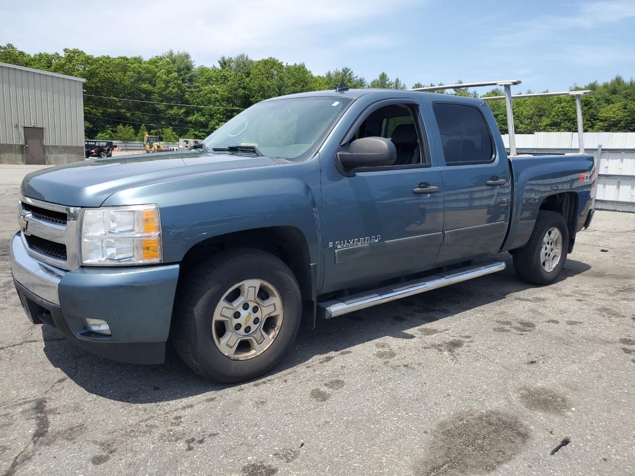 Exeter, RI에서 판매 중인 2008 Chevrolet Silverado K1500 - Side