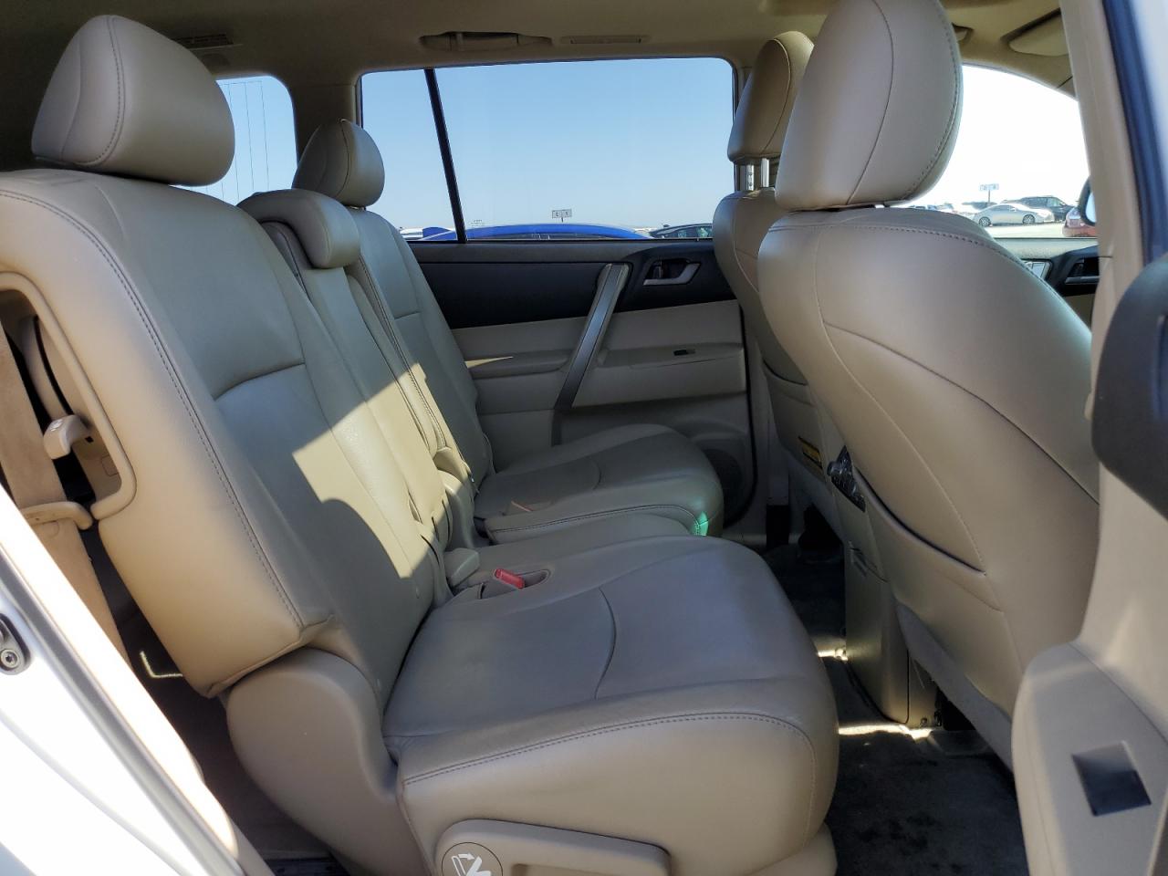 2010 Toyota Highlander Se VIN: 5TDKK3EHXAS019804 Lot: 62755255