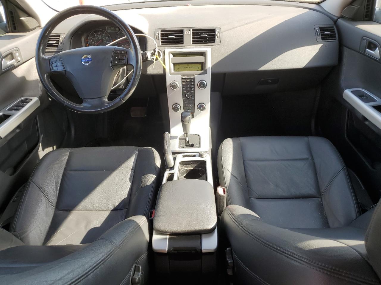 2011 Volvo S40 T5 VIN: YV1672MSXB2550028 Lot: 61965375