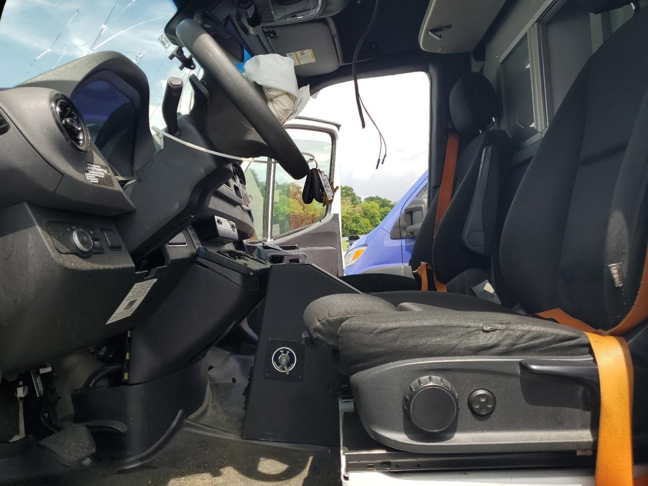 2020 Mercedes-Benz Sprinter 2500 VIN: W1W4EBHY0LT024038 Lot: 60261165