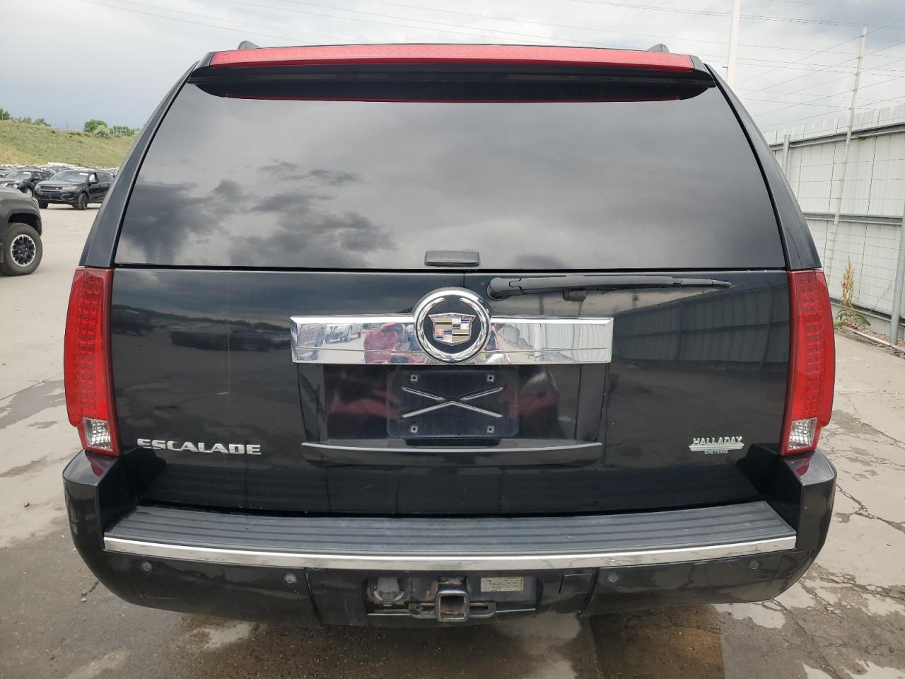 2007 Cadillac Escalade Luxury VIN: 1GYFK63837R215820 Lot: 59603955