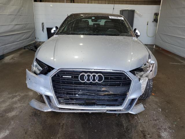 AUDI A3 2018 Srebrny