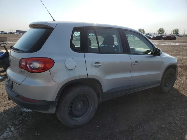 2010 VOLKSWAGEN TIGUAN SE