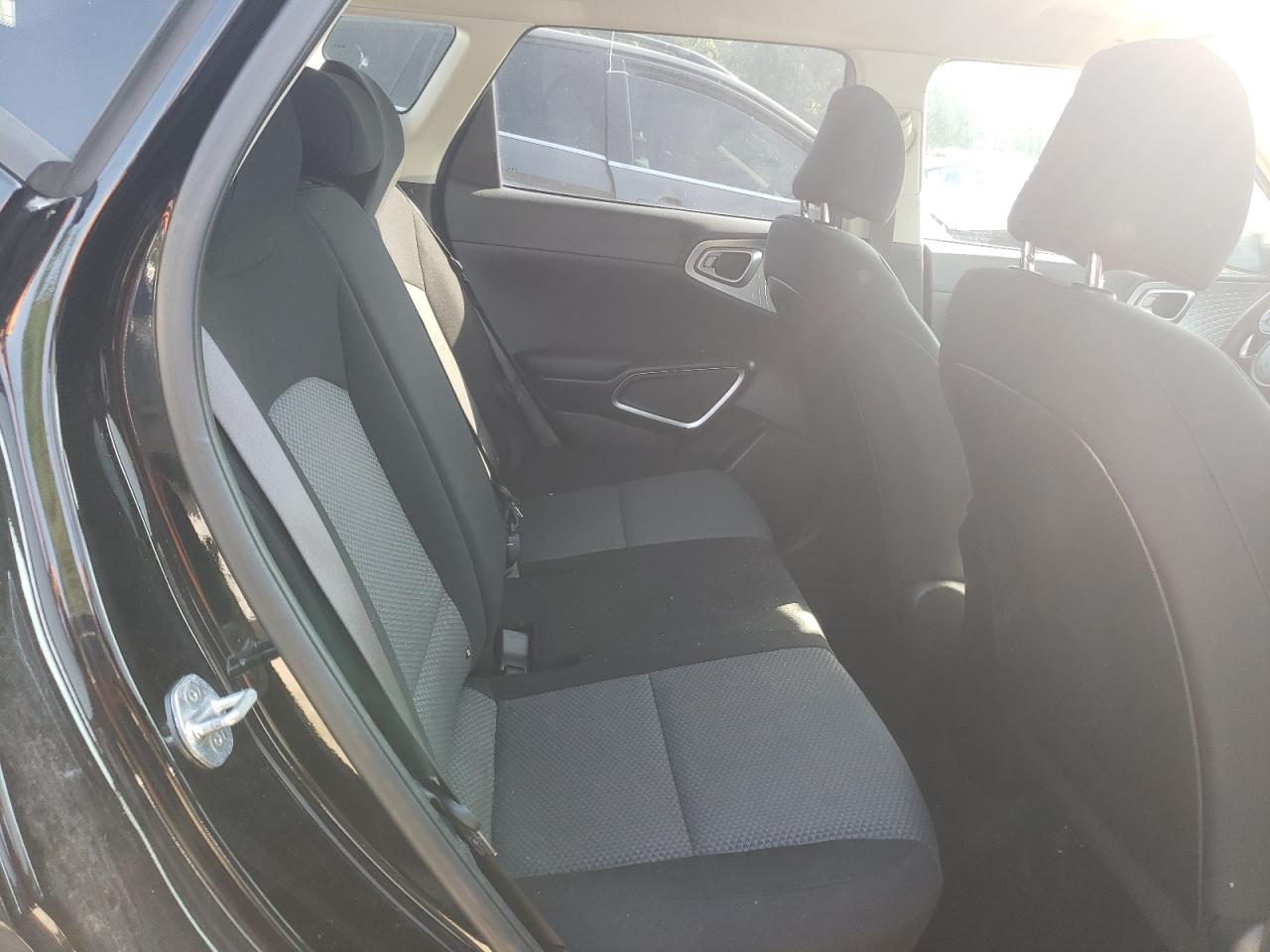 2022 Kia Soul Lx VIN: KNDJ23AU7N7186586 Lot: 61725525