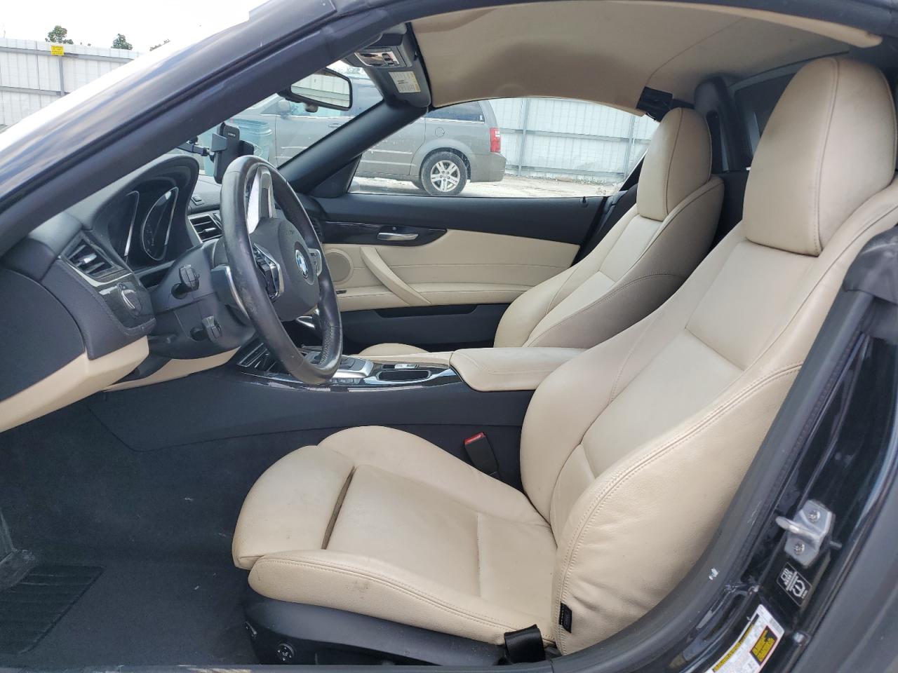 2014 BMW Z4 Sdrive28I VIN: WBALL5C51EJ105573 Lot: 61538425