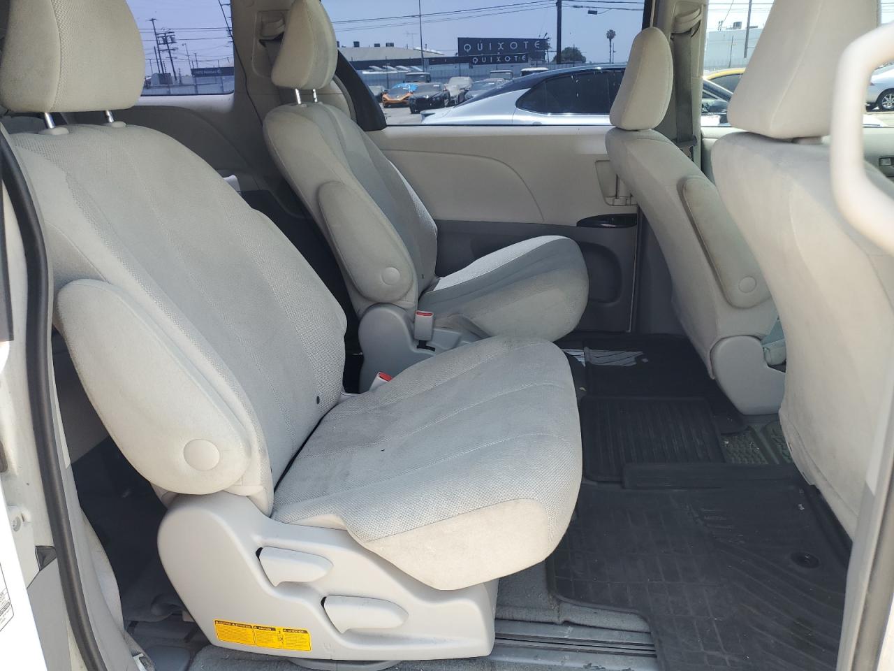 TOYOTA SIENNA 2012 VIN 5TDKA3DC7CS016239 zdjęcie 11