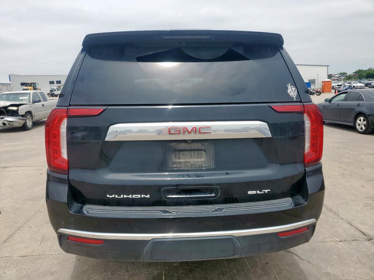 2022 GMC Yukon Xl C1500 Slt VIN: 1GKS1GKD2NR185562 Lot: 59724135