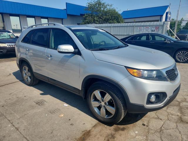  KIA SORENTO 2013 Srebrny