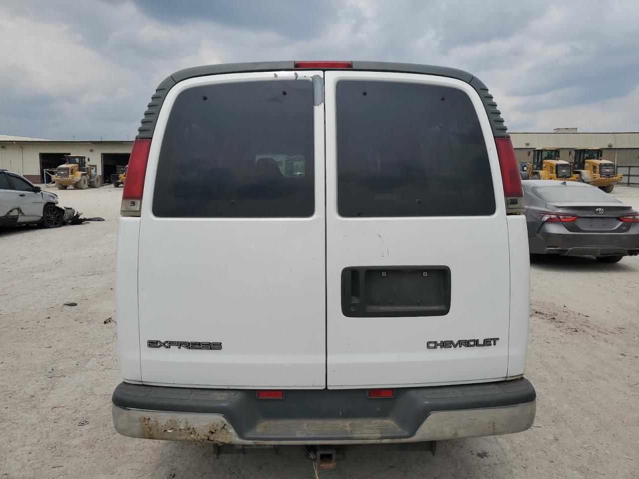 2000 Chevrolet Express G3500 VIN: 1GAHG39R3Y1143668 Lot: 59350965