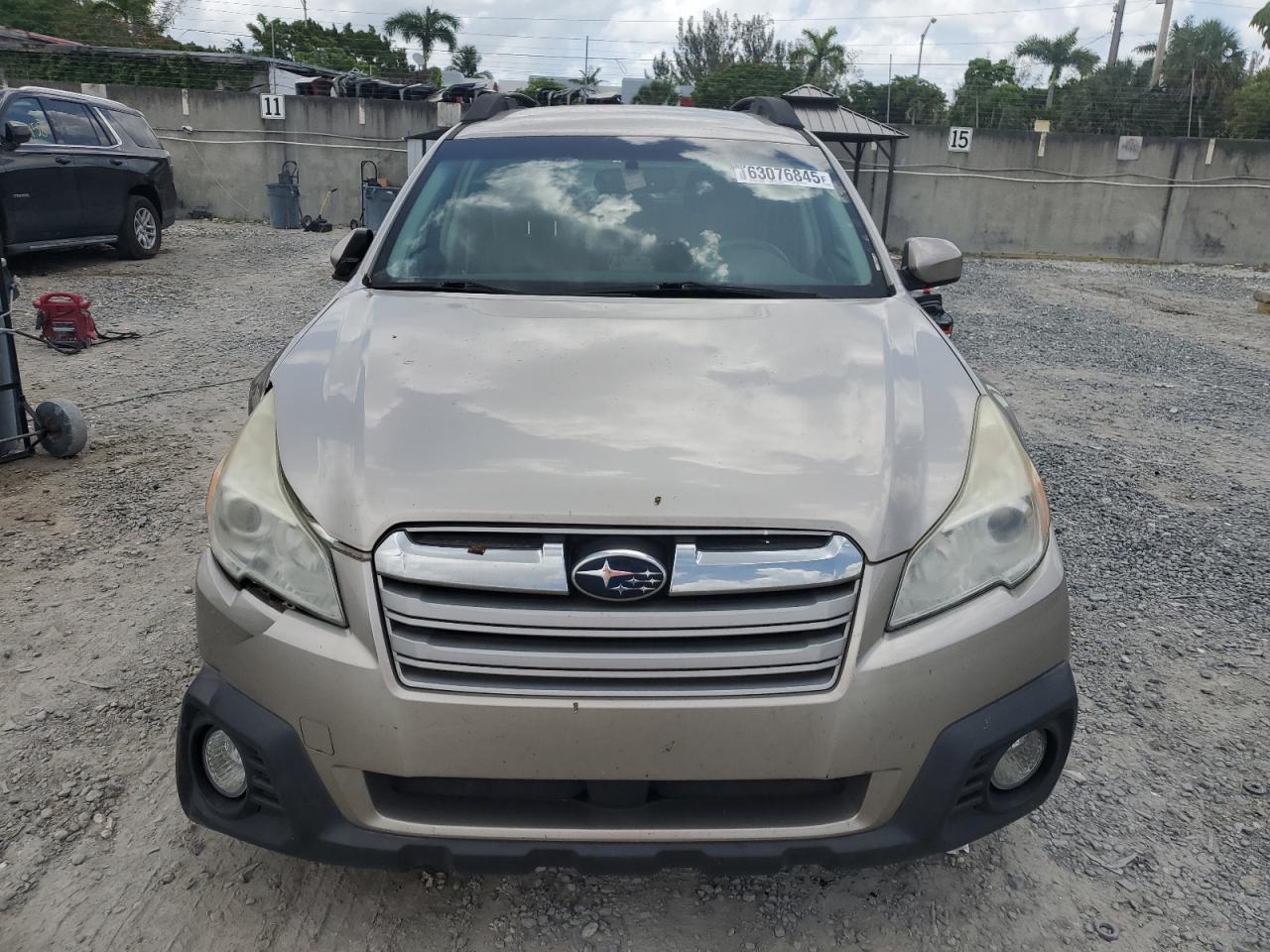 2014 Subaru Outback 2.5I Premium VIN: 4S4BRCCC8E3221191 Lot: 63076845