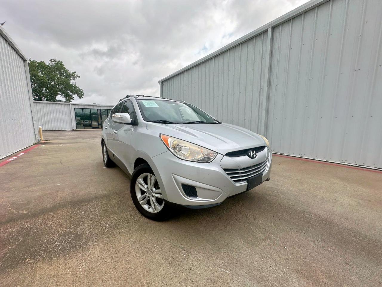 2012 Hyundai Tucson Gls for Sale in Grand Prairie, TX - Minor Dent/Scratches