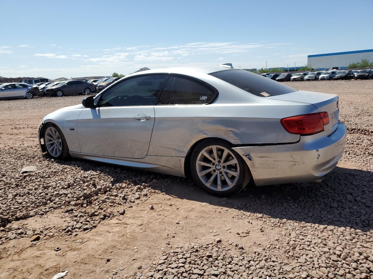 BMW 3 SERIES 2012 VIN WBAKE5C52CJ106184 фото 2