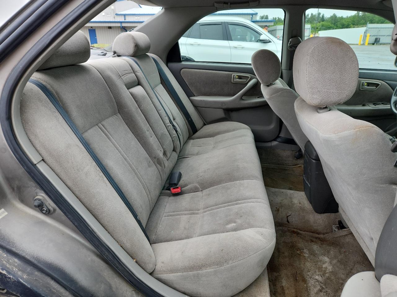 2000 Toyota Camry Ce VIN: 4T1BG22K2YU011676 Lot: 59351215