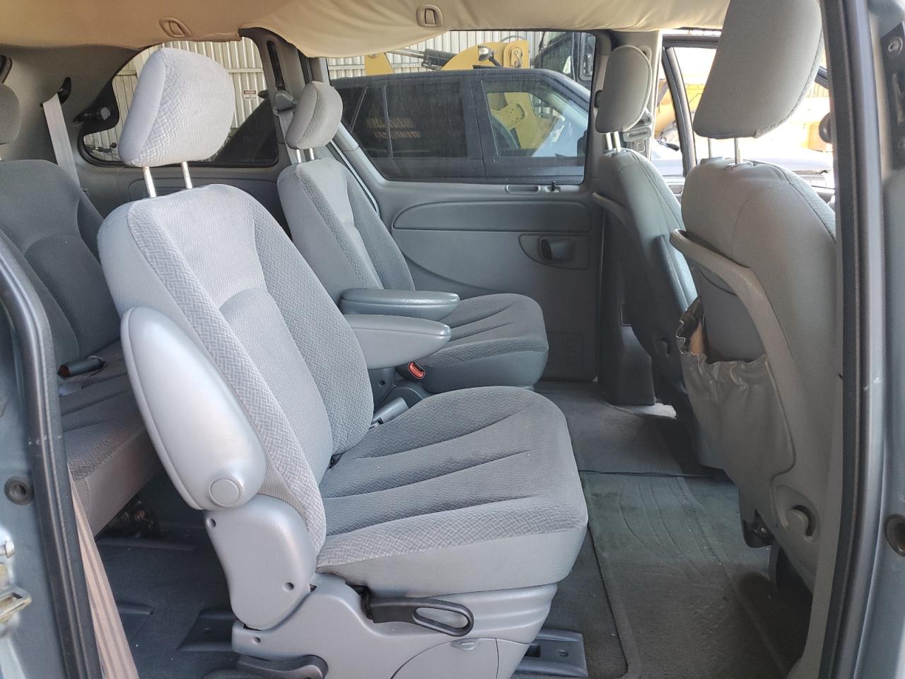 2005 Dodge Caravan Sxt VIN: 1D4GP45R15B181360 Lot: 61221005