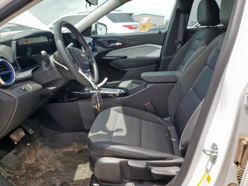  CHEVROLET TRAX 2024 White