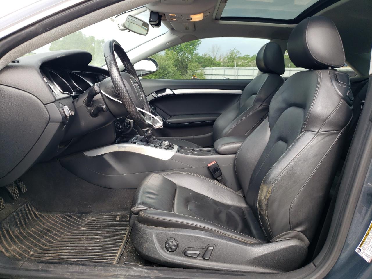 2010 Audi A5 Premium Plus VIN: WAURFAFRXAA048180 Lot: 63096795