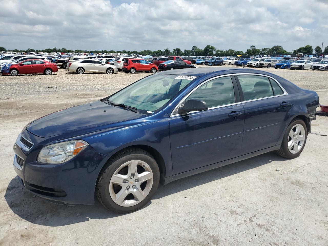 2011 Chevrolet Malibu Ls იყიდება Sikeston-ში, MO - Rear End