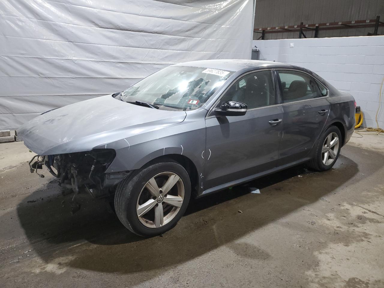 2013 Volkswagen Passat Se   на продаже в Candia, NH - Front End