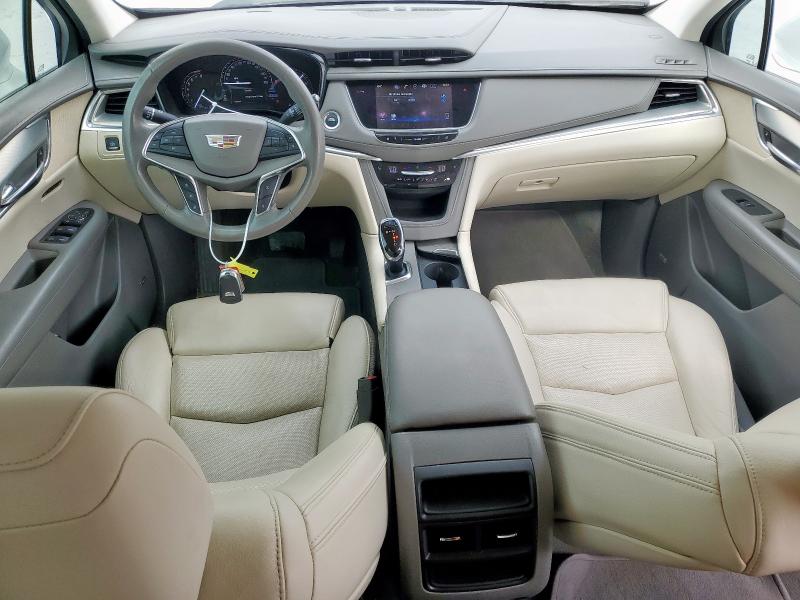  CADILLAC XT5 2017 Biały