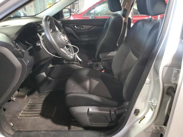  NISSAN ROGUE 2017 Srebrny