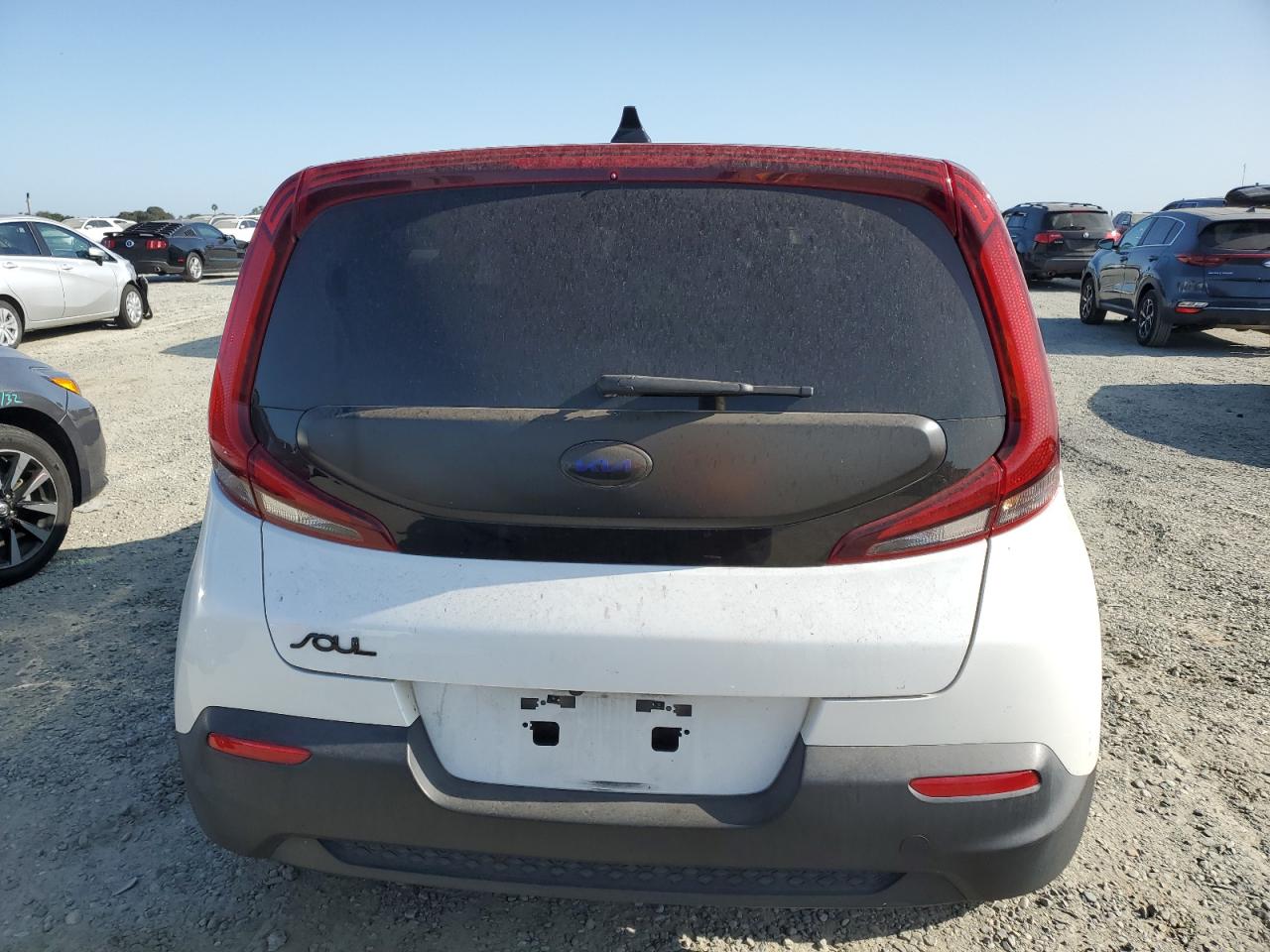 2020 Kia Soul Lx VIN: KNDJ23AU8L7068172 Lot: 60698435