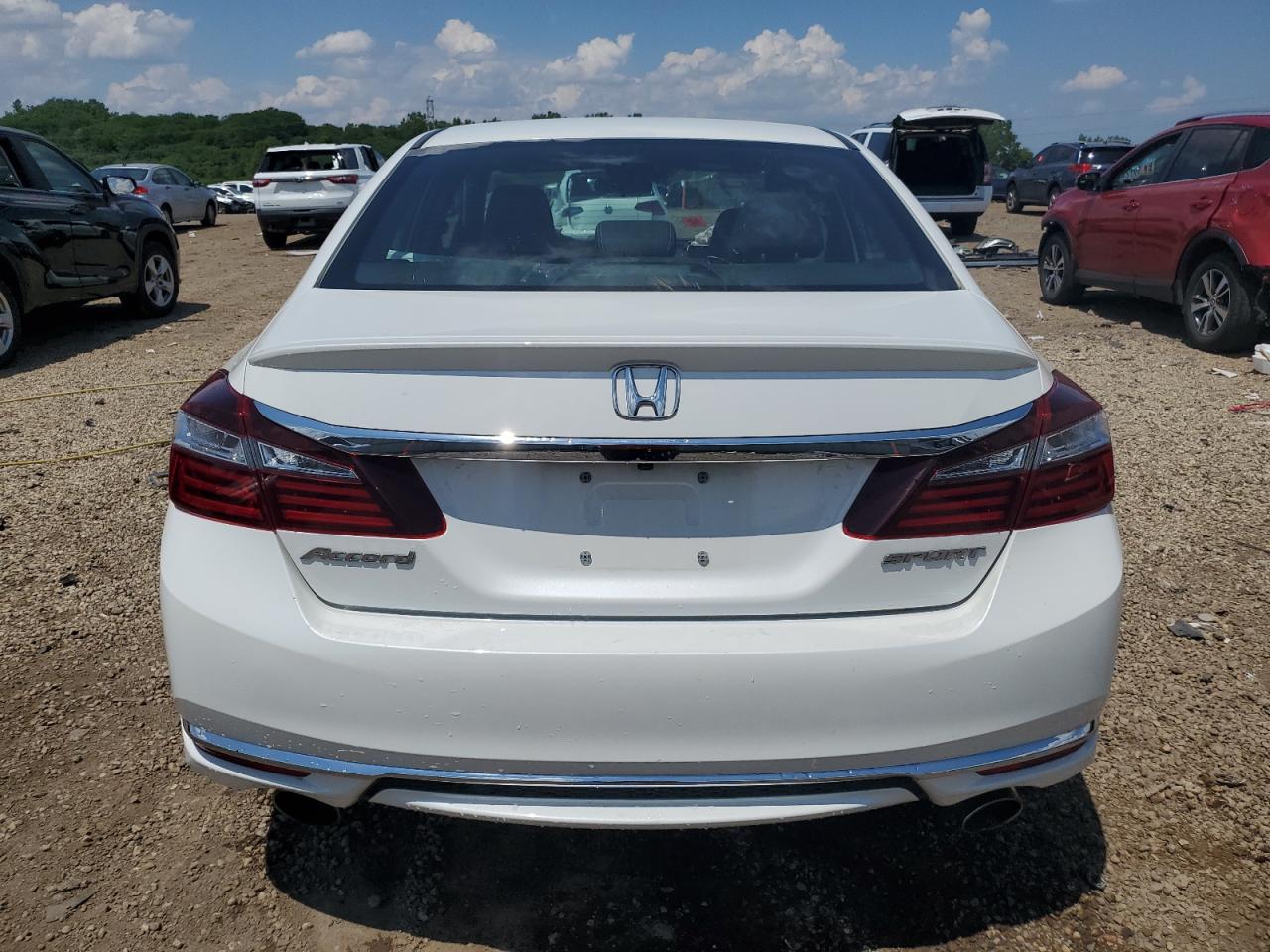 HONDA ACCORD 2017 VIN 1HGCR2F64HA082834 фото 6
