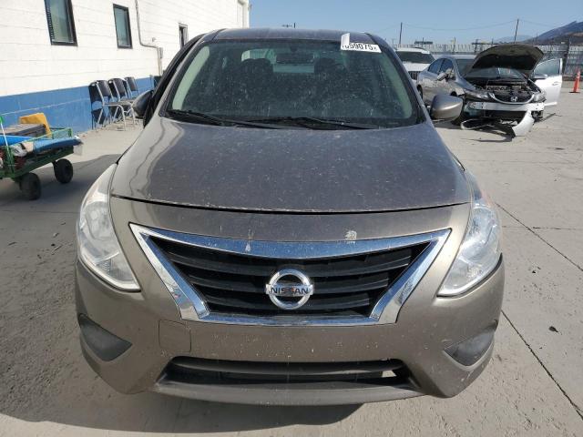  NISSAN VERSA 2017 Серый