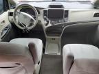 2011 Toyota Sienna Base   na sprzedaż w London, ON - Front End
