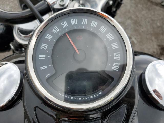  HARLEY-DAVIDSON FL 2018 Чорний