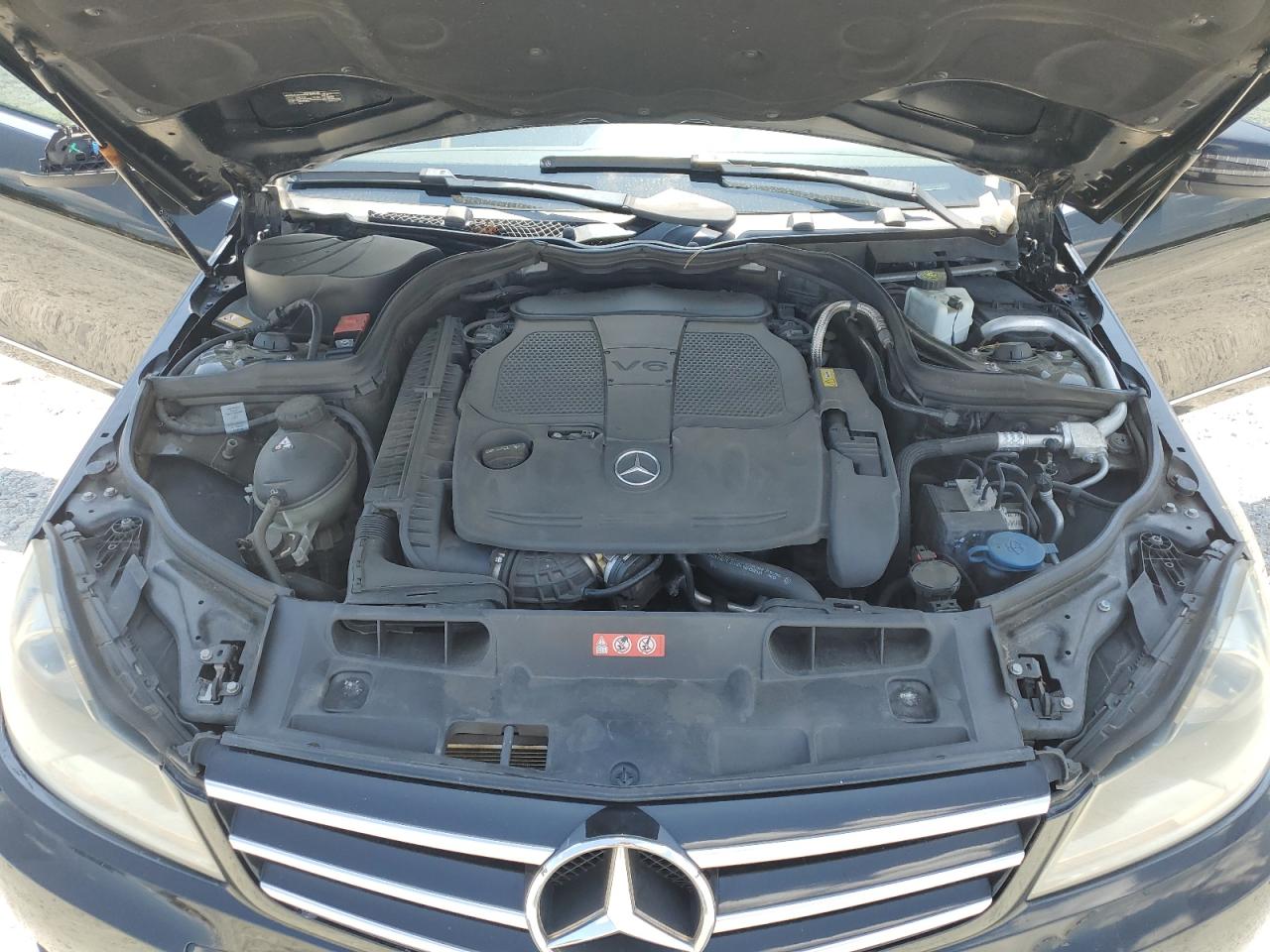 2014 Mercedes-Benz C 300 4Matic VIN: WDDGF8ABXER321936 Lot: 62744865