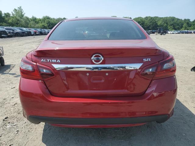  NISSAN ALTIMA 2018 Czerwony