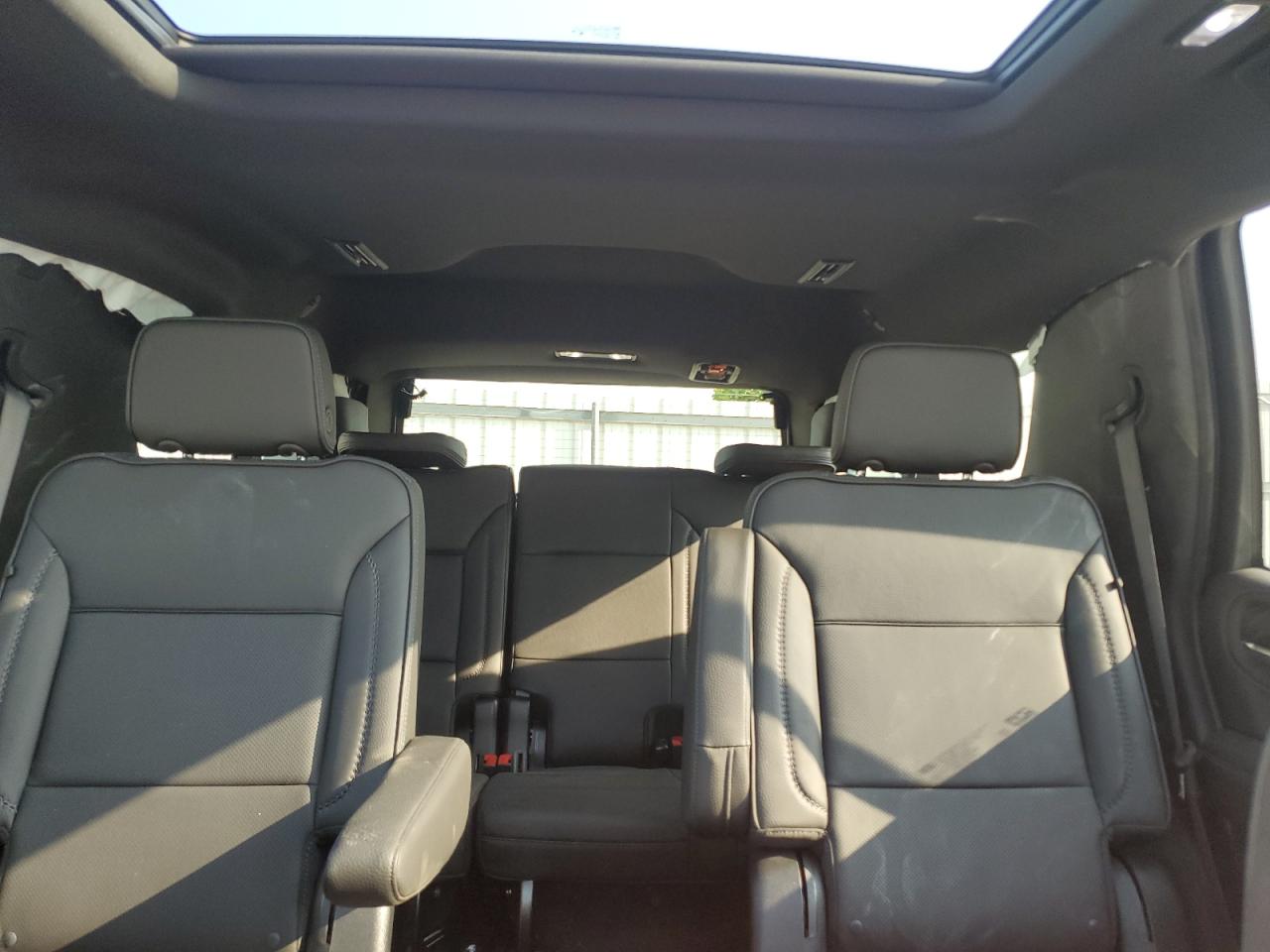 GMC YUKON 2024 VIN 1GKS2DKL4RR384931 photo 10