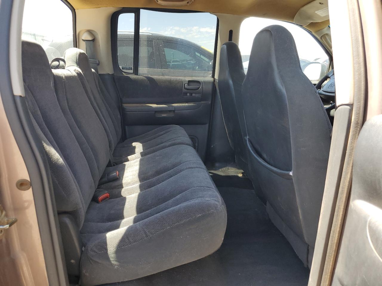 2001 Dodge Dakota Quad VIN: 1B7GL2AN81S223209 Lot: 61653555