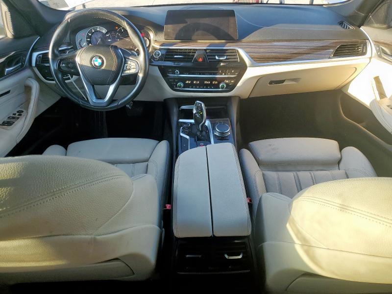  BMW 5 SERIES 2017 Серебристый