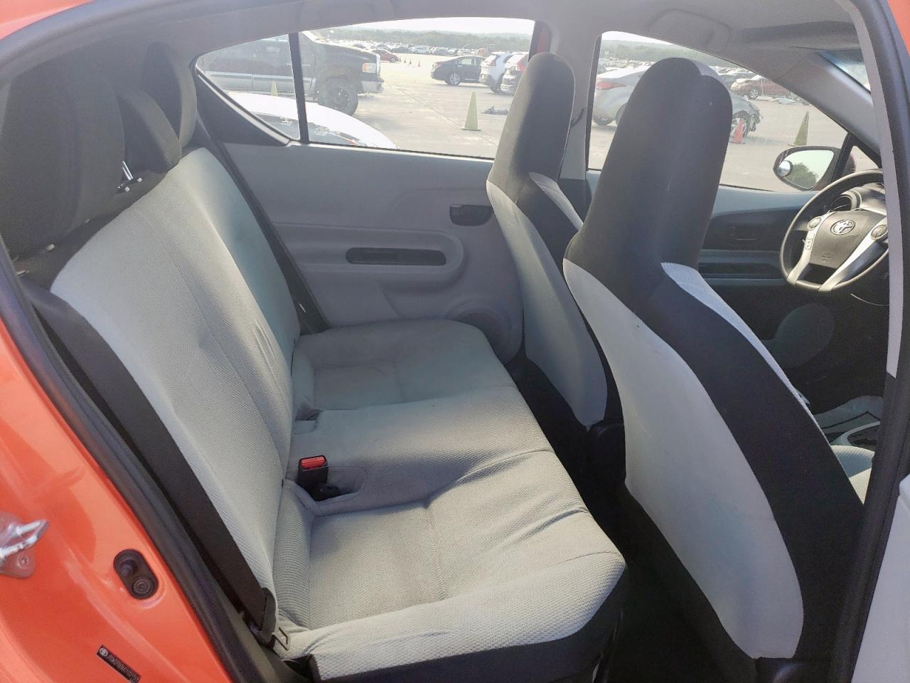 2012 Toyota Prius C VIN: JTDKDTB36C1021505 Lot: 62361605