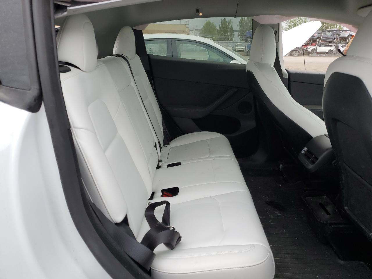 TESLA MODEL Y 2023 VIN 7SAYGDEE4PF764359 фото 11