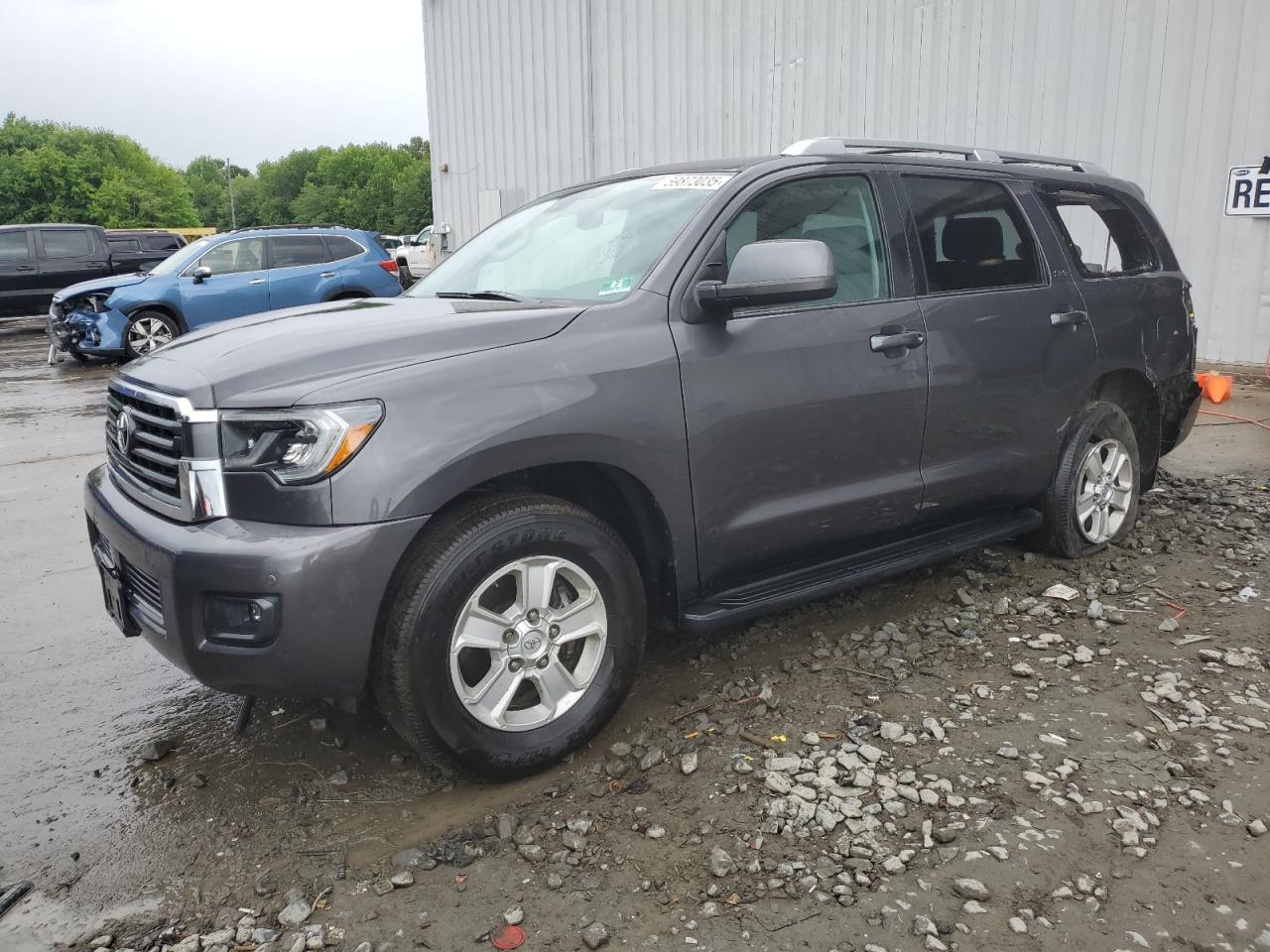 2018 Toyota Sequoia Sr5 for Sale in Windsor, NJ - Side