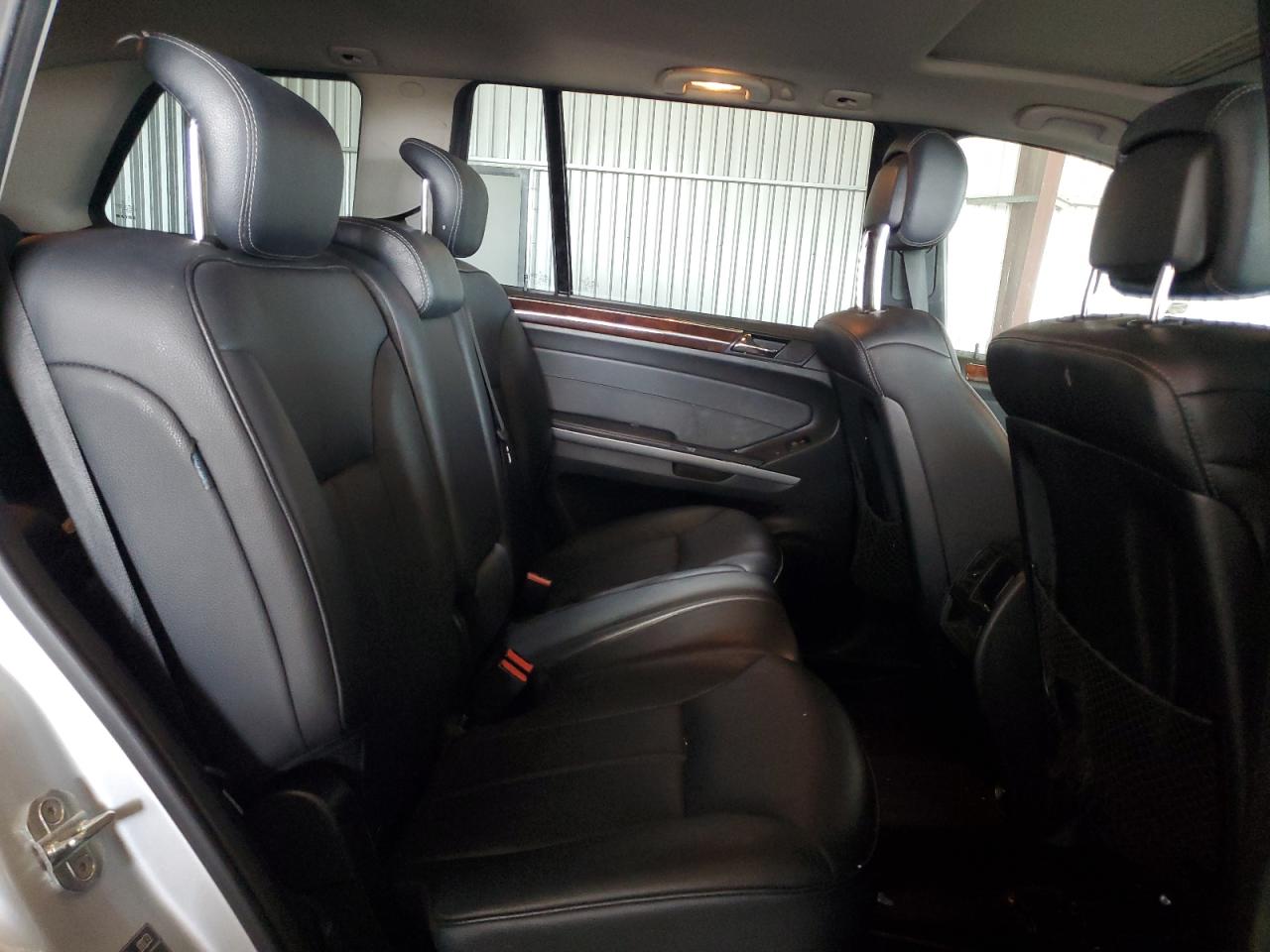 2010 Mercedes-Benz Gl 450 4Matic VIN: 4JGBF7BE9AA588027 Lot: 62220055