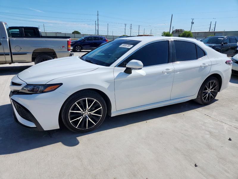 TOYOTA CAMRY SE 2021