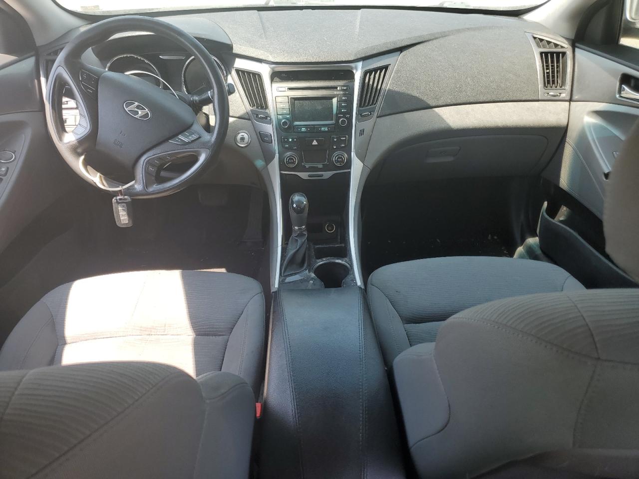 2015 Hyundai Sonata Hybrid VIN: KMHEC4A4XFA129822 Lot: 59725975