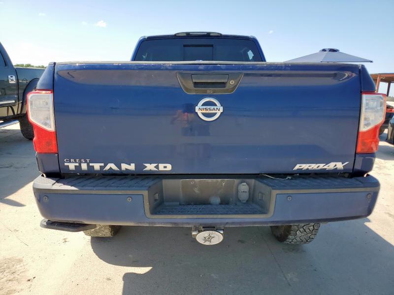  NISSAN TITAN 2018 Blue