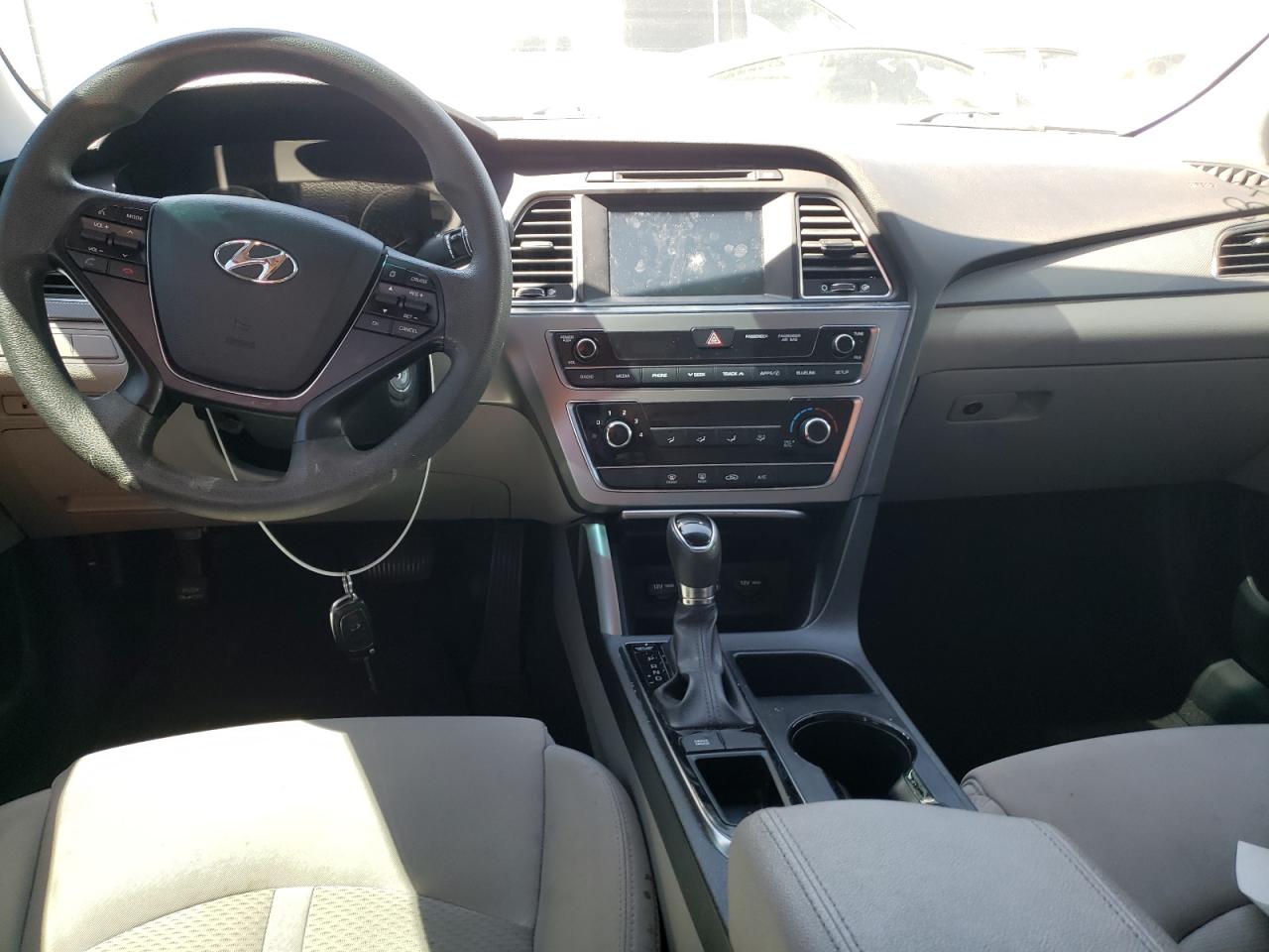 2017 Hyundai Sonata Se VIN: 5NPE24AF8HH481110 Lot: 63316975