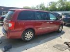 2013 Chrysler Town & Country Touring   للبيع في Franklin، WI - Front End
