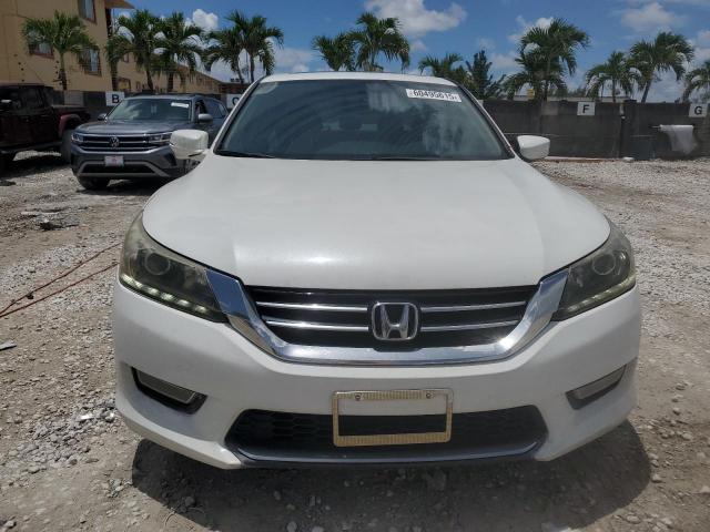 Sedans HONDA ACCORD 2013 Biały