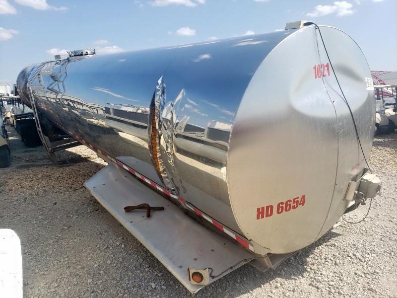 2004 Walker Tanker  