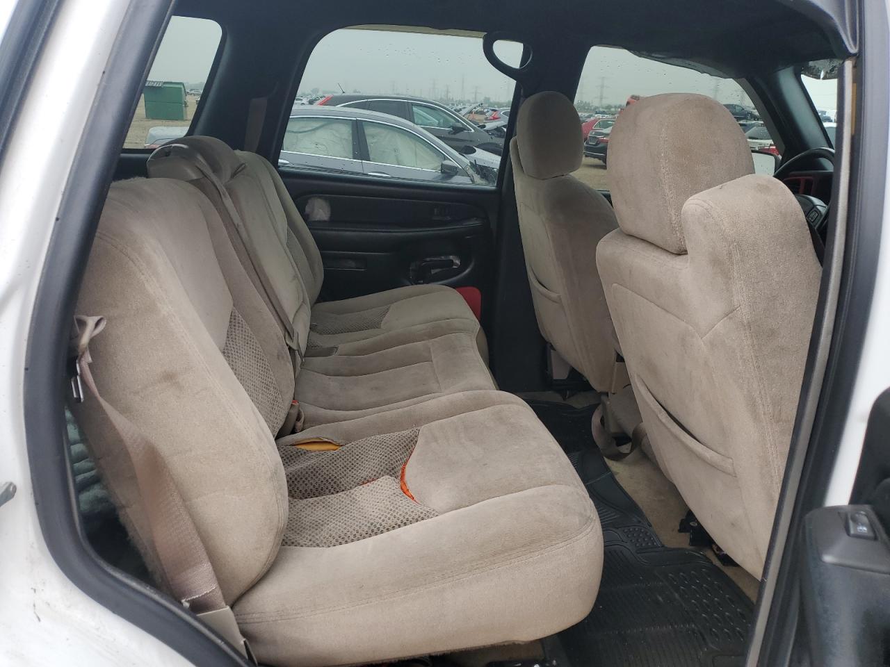 2005 Chevrolet Tahoe C1500 VIN: 1GNEC13V95R276228 Lot: 62198985