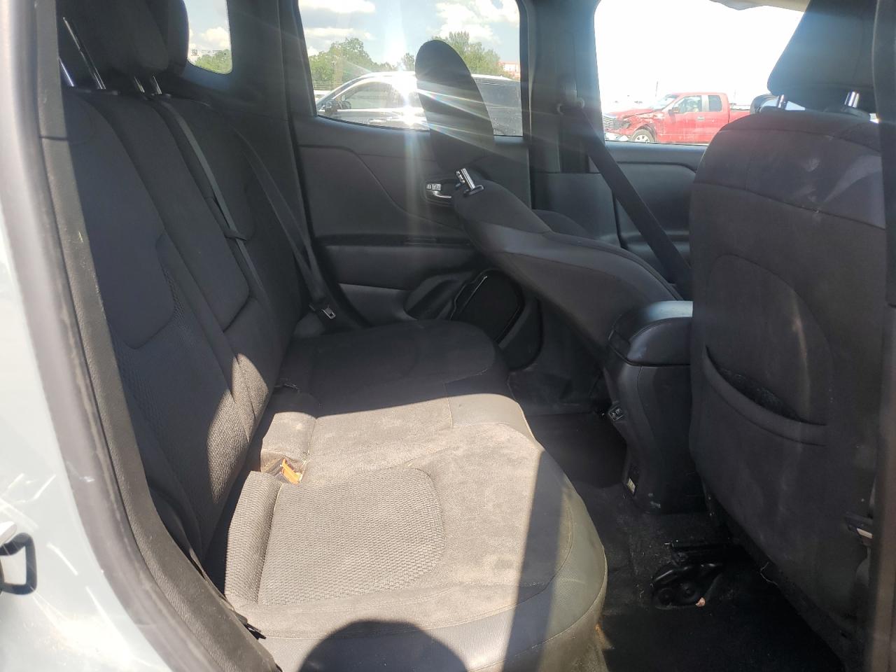 2018 Jeep Renegade Latitude VIN: ZACCJABB7JPH04562 Lot: 62365515