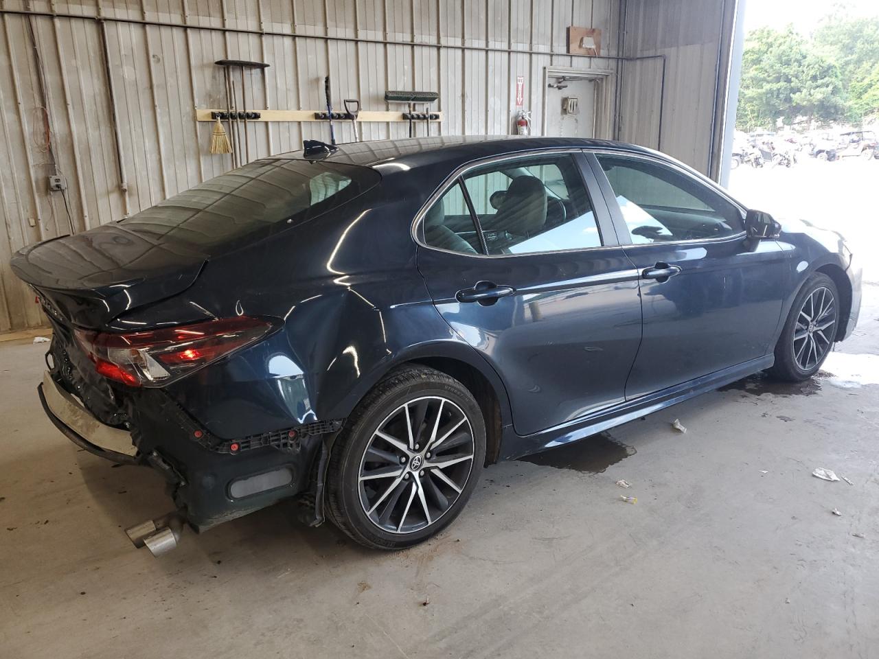 TOYOTA CAMRY 2021 VIN 4T1G11BK3MU037764 zdjęcie 3