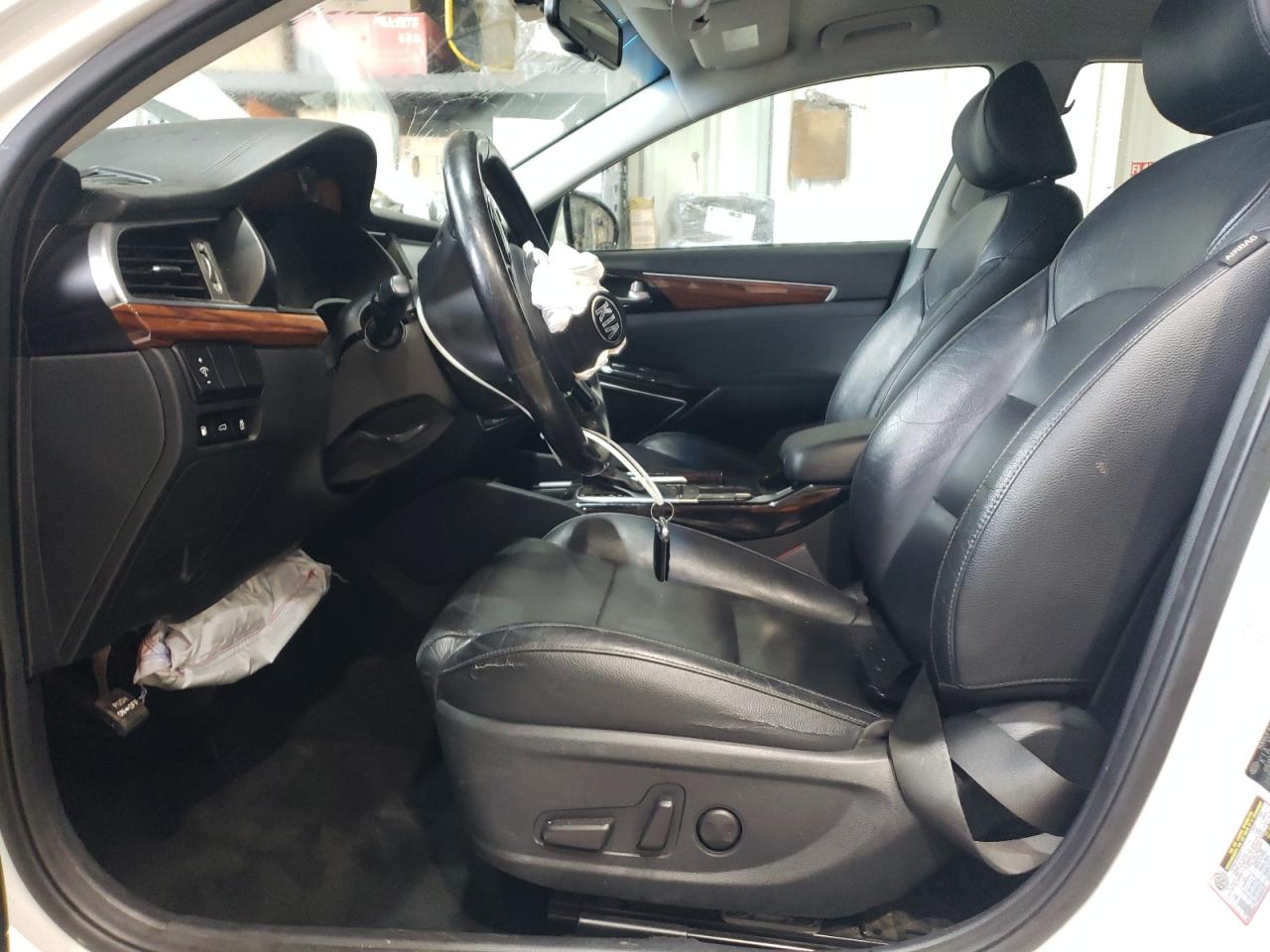 2017 Kia Cadenza Premium VIN: KNALB4J12H5086896 Lot: 59199505